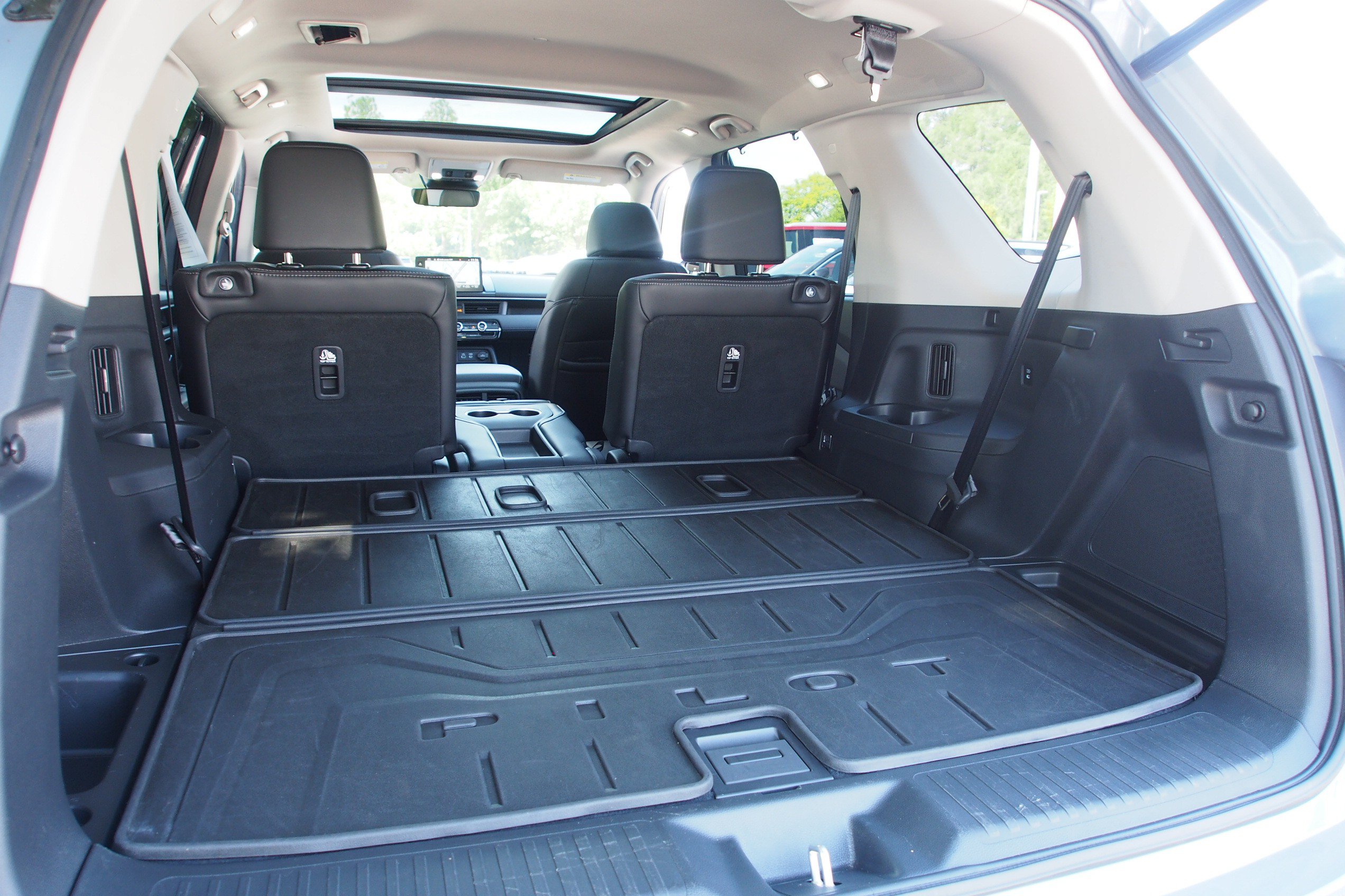 Used 2025 Honda Pilot Touring image 19