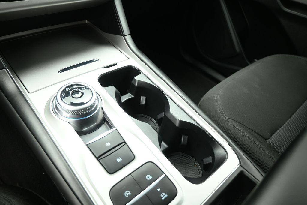 Certified 2024 Ford Explorer XLT RWD image 18