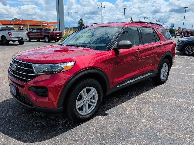 Certified 2020 Ford Explorer XLT w/ Comfort Package AWD/4WD image 3