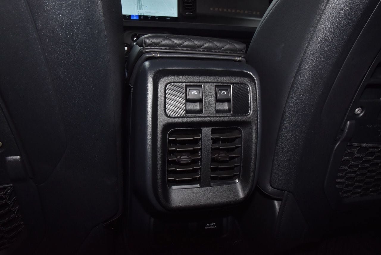 Certified 2025 Ford Bronco Badlands AWD/4WD image 19