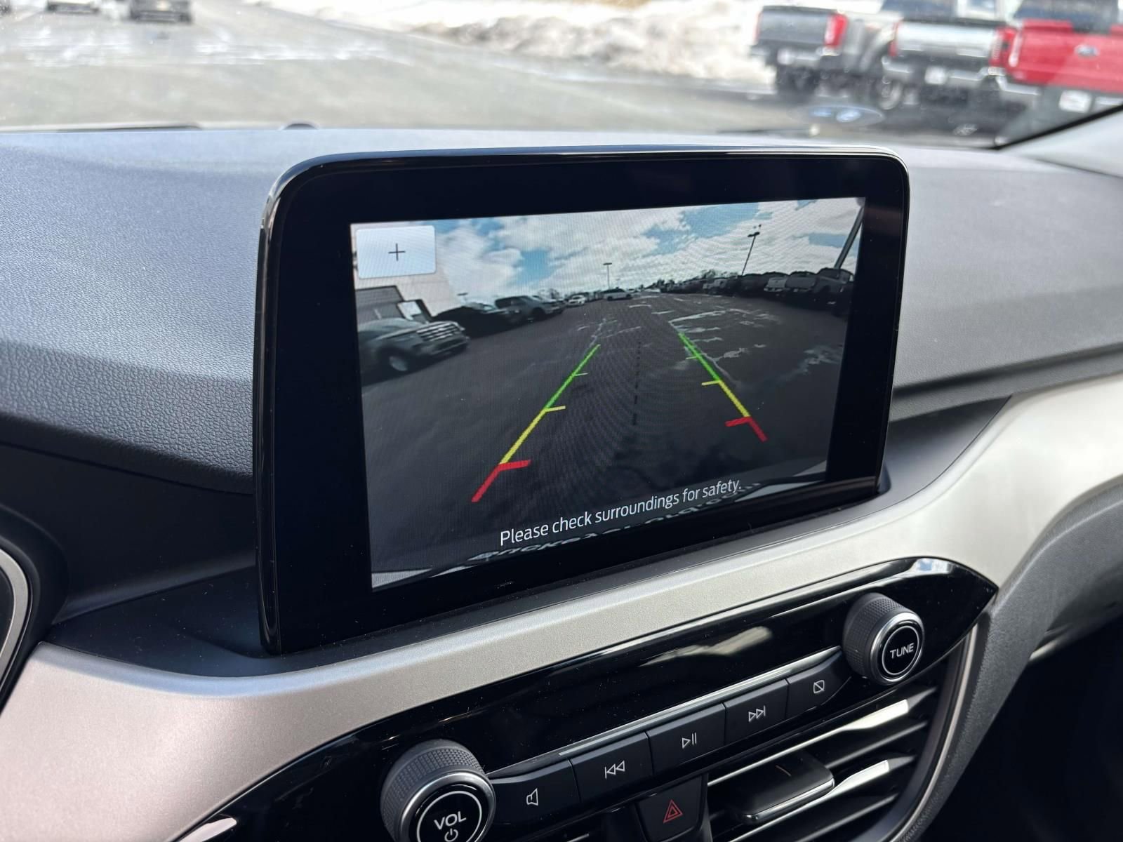 Certified 2021 Ford Escape SE w/ SE Sport Appearance Package image 22