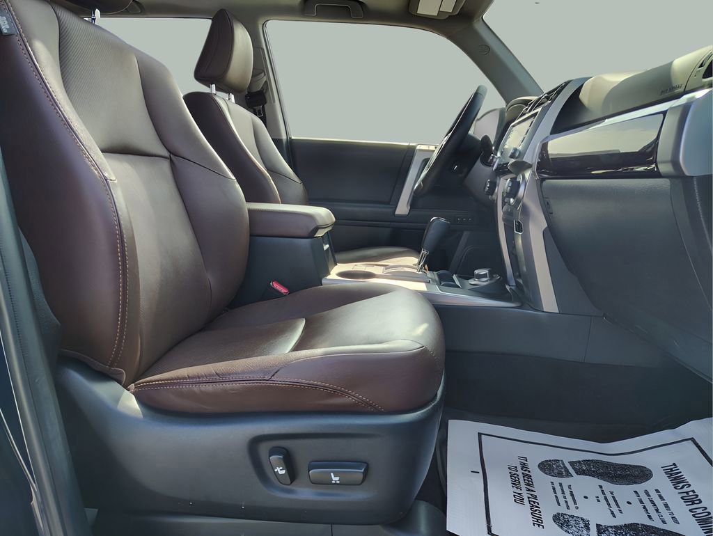 Used 2023 Toyota 4Runner Limited image 33