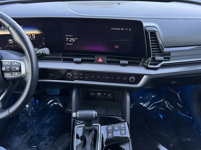 Used 2024 Kia Sportage SX image 7