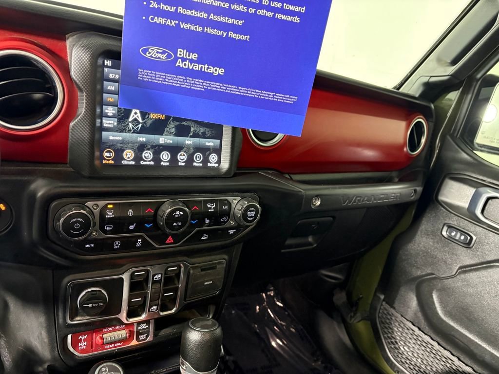 Used 2022 Jeep Wrangler Unlimited Rubicon w/ LED Lighting Group image 17