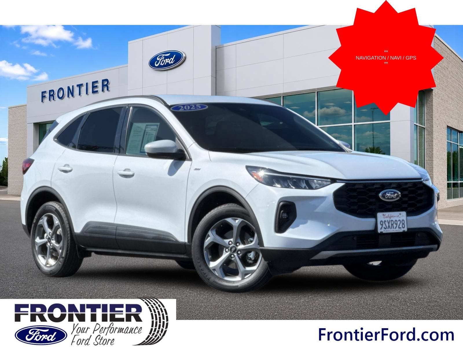 Certified 2025 Ford Escape ST-Line Select AWD/4WD image 3