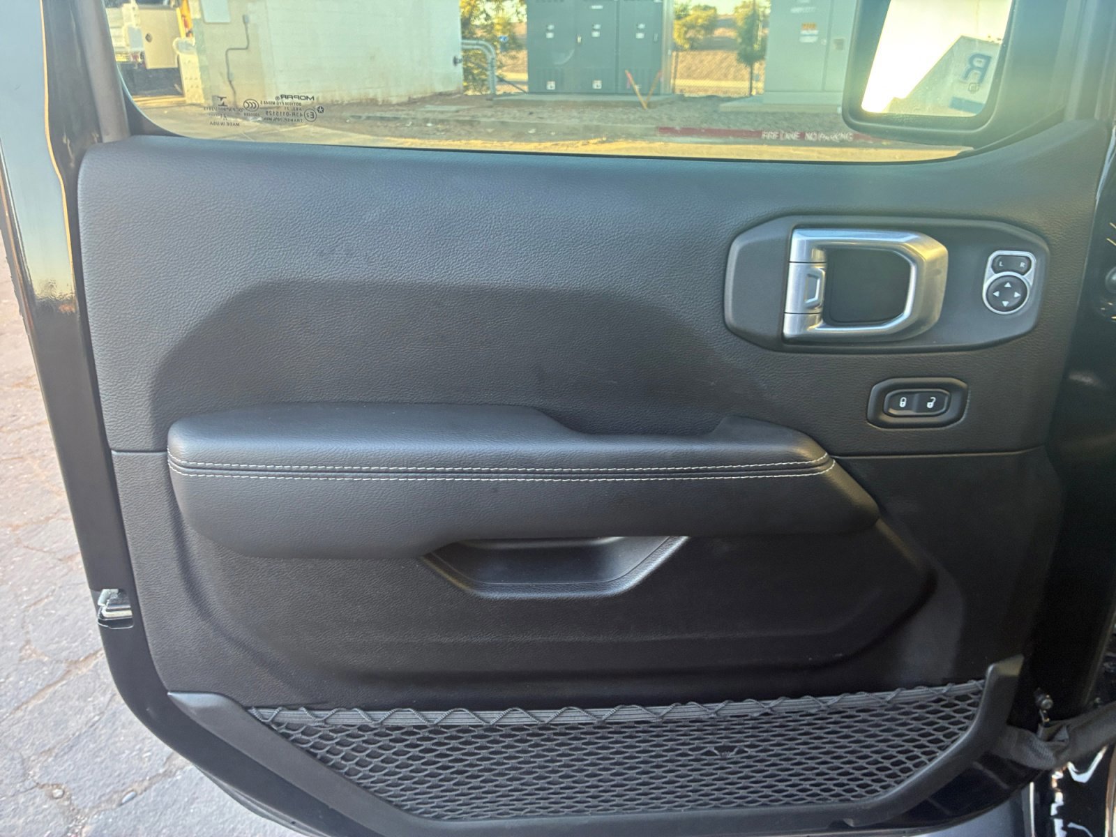 Used 2021 Jeep Wrangler Unlimited Sahara w/ Safety Group image 15