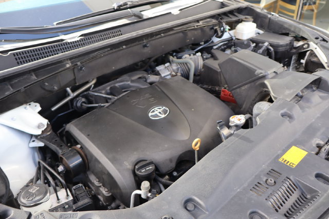 Used 2019 Toyota Highlander XLE AWD/4WD image 13