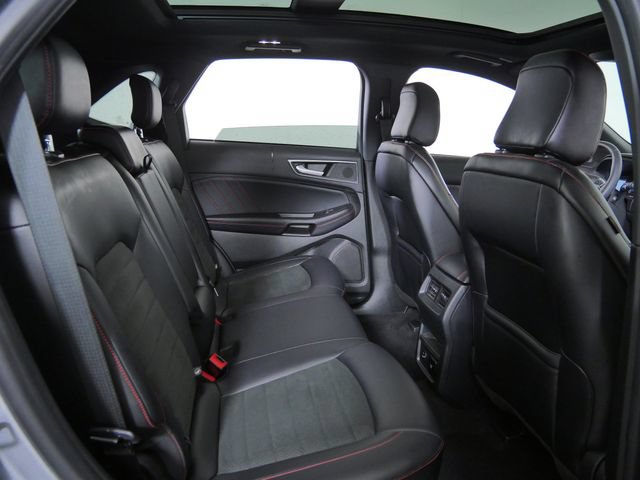 Certified 2022 Ford Edge ST-Line w/ Class II Trailer Tow Package AWD/4WD image 14