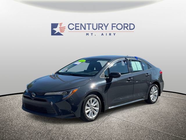 Used 2024 Toyota Corolla LE w/ LE Convenience Package FWD image 5