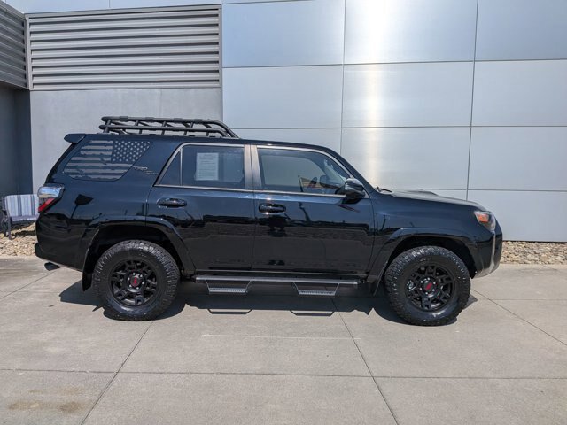 Used 2023 Toyota 4Runner TRD Off-Road Premium w/ Moonroof Package AWD/4WD image 3