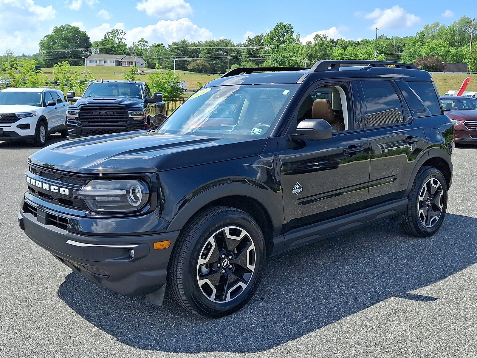 Certified 2024 Ford Bronco Sport Outer Banks w/ Tech Package AWD/4WD image 4