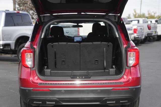 Certified 2021 Ford Explorer XLT image 32