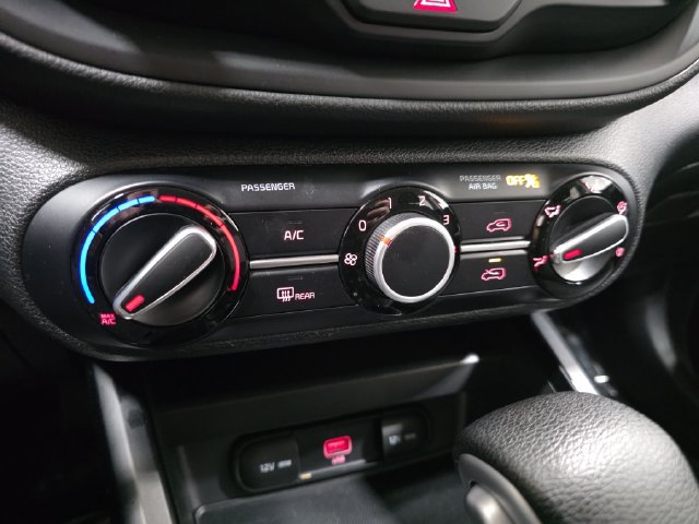 Used 2021 Kia Soul LX FWD image 22