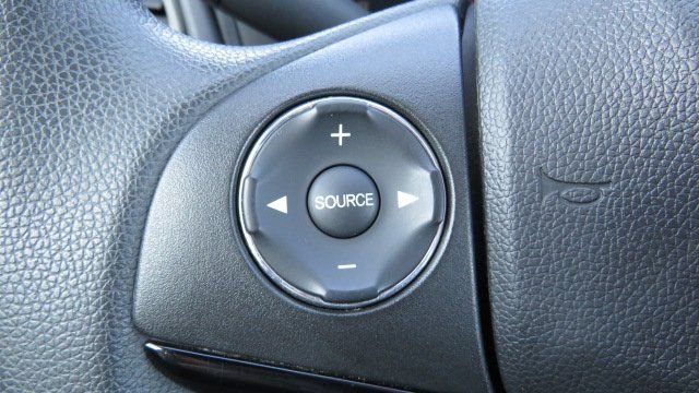 Used 2018 Honda HR-V LX image 21