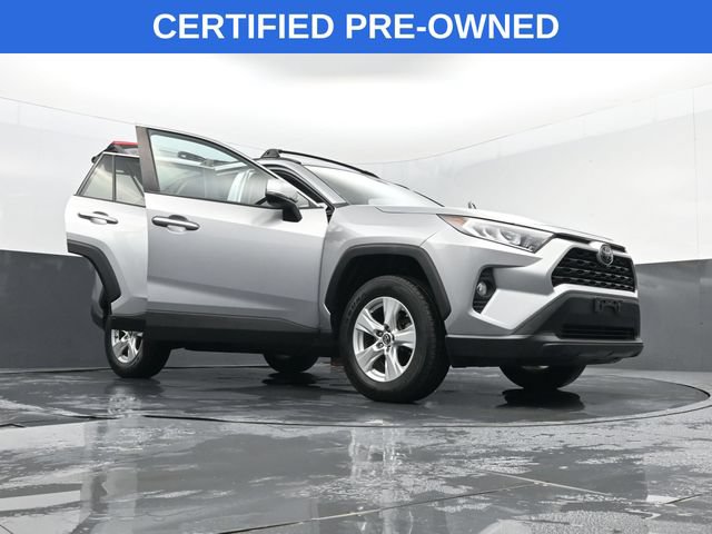 Used 2019 Toyota RAV4 XLE w/ All Weather Liner Package AWD/4WD image 30