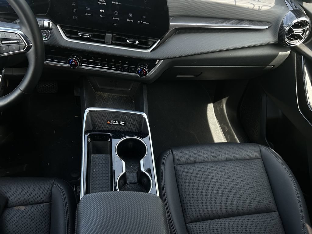 Used 2025 Chevrolet Equinox LT w/ Convenience Package II FWD image 27