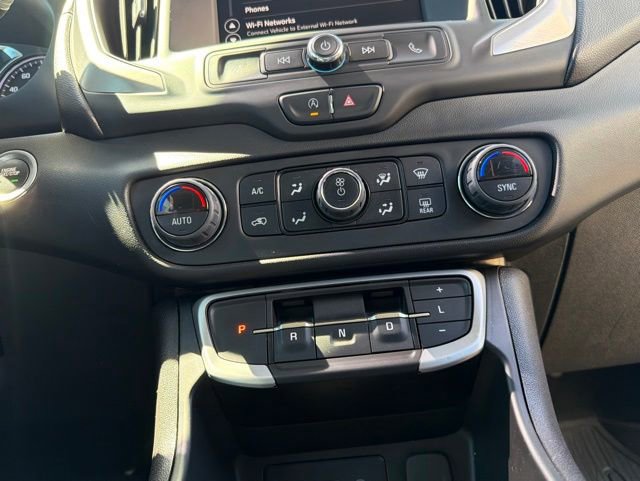 Used 2023 GMC Terrain SLE w/ Driver Convenience Package FWD image 25