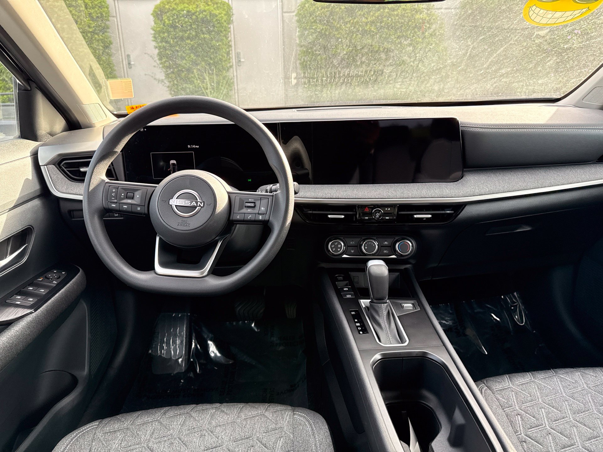 Used 2025 Nissan Kicks SV FWD image 11