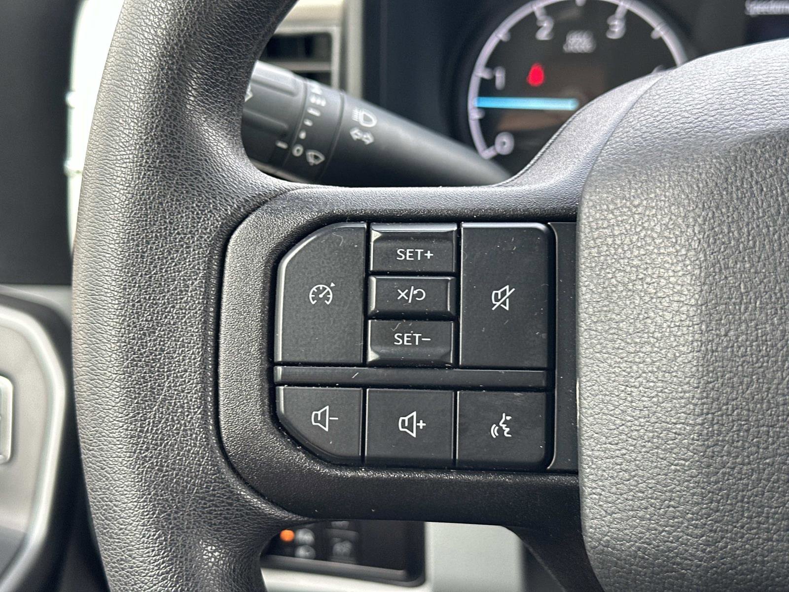 Certified 2025 Ford F250 XLT w/ FX4 Off-Road Package image 18