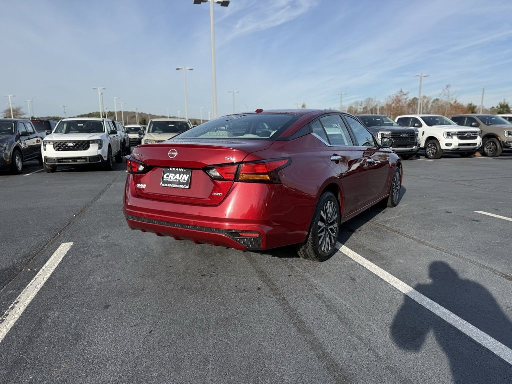 Used 2023 Nissan Altima 2.5 SV image 8