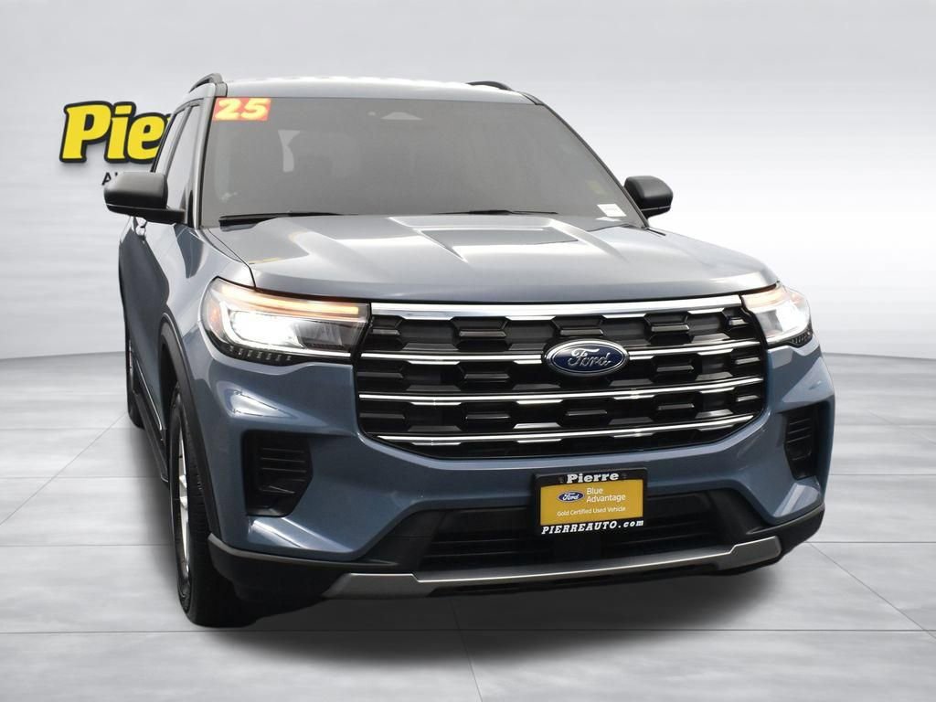Certified 2025 Ford Explorer Active image 7