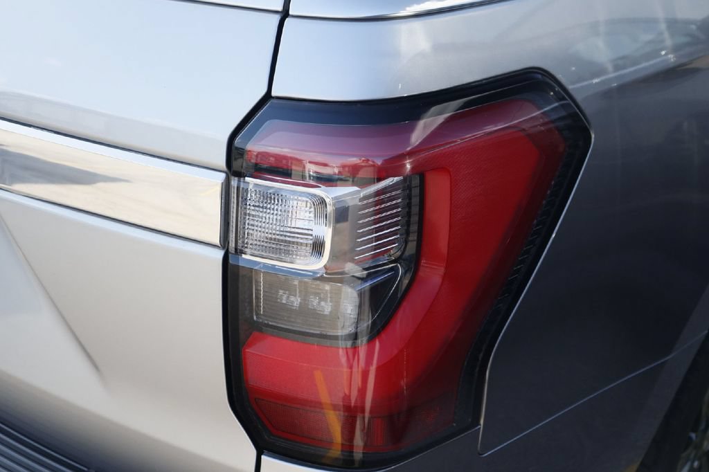 Certified 2021 Ford Expedition Limited RWD image 5