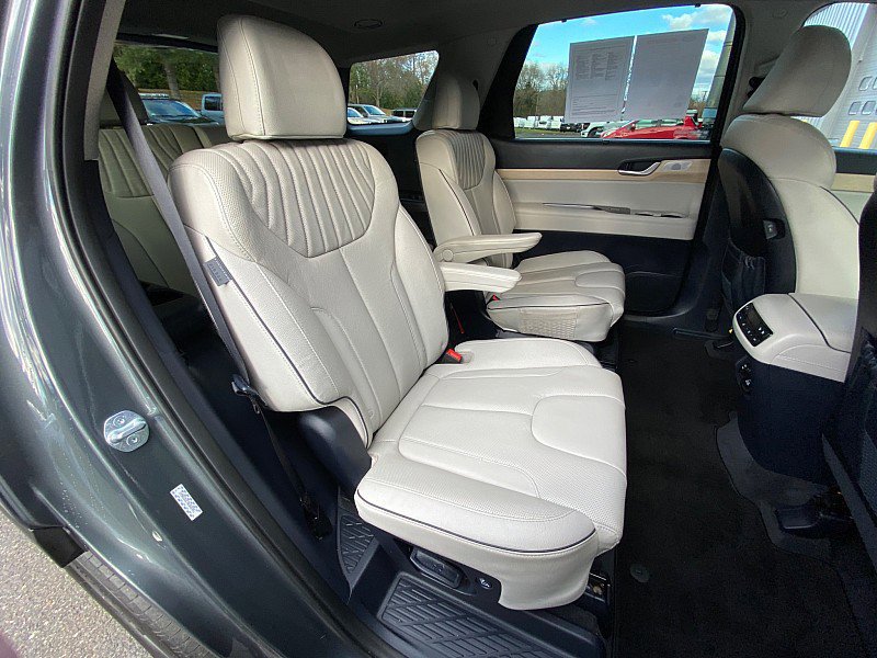 Used 2024 Hyundai Palisade Limited image 33