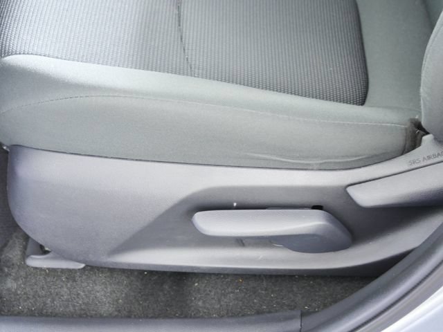 Used 2021 Toyota RAV4 LE w/ Carpet Mat Package (TMS) FWD image 18