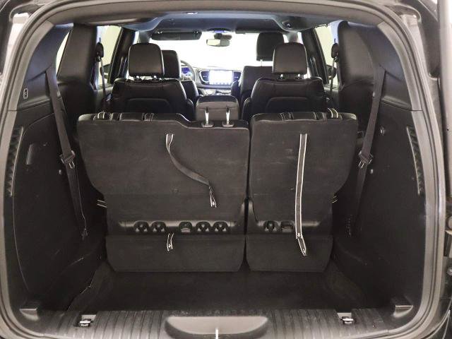 Used 2025 Chrysler Pacifica Select FWD image 21