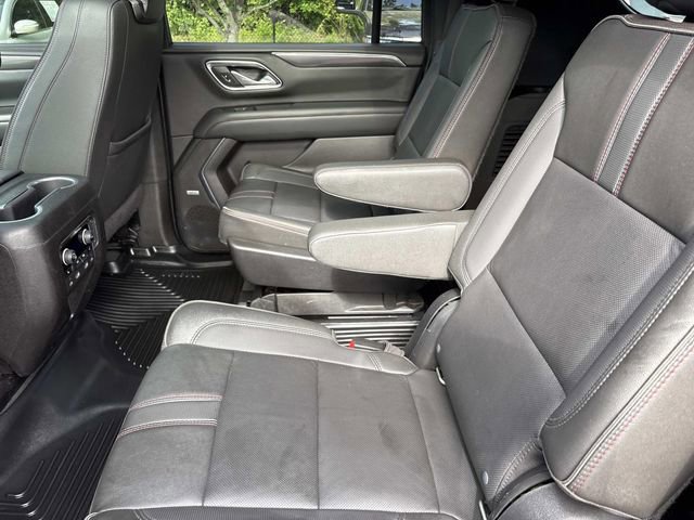 Used 2022 Chevrolet Suburban RST w/ Luxury Package image 18