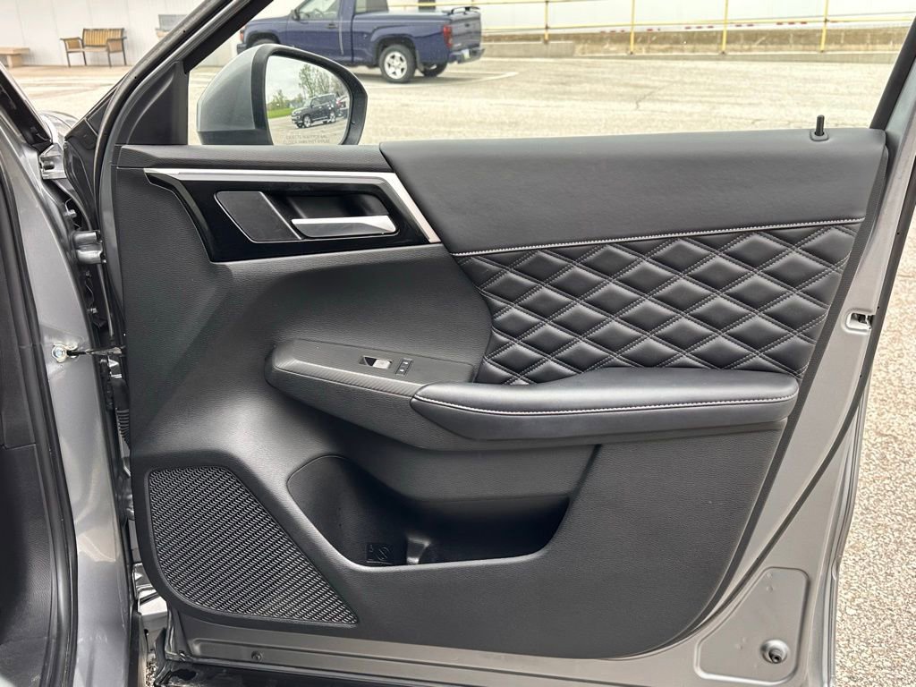 Used 2022 Mitsubishi Outlander SEL AWD/4WD image 23