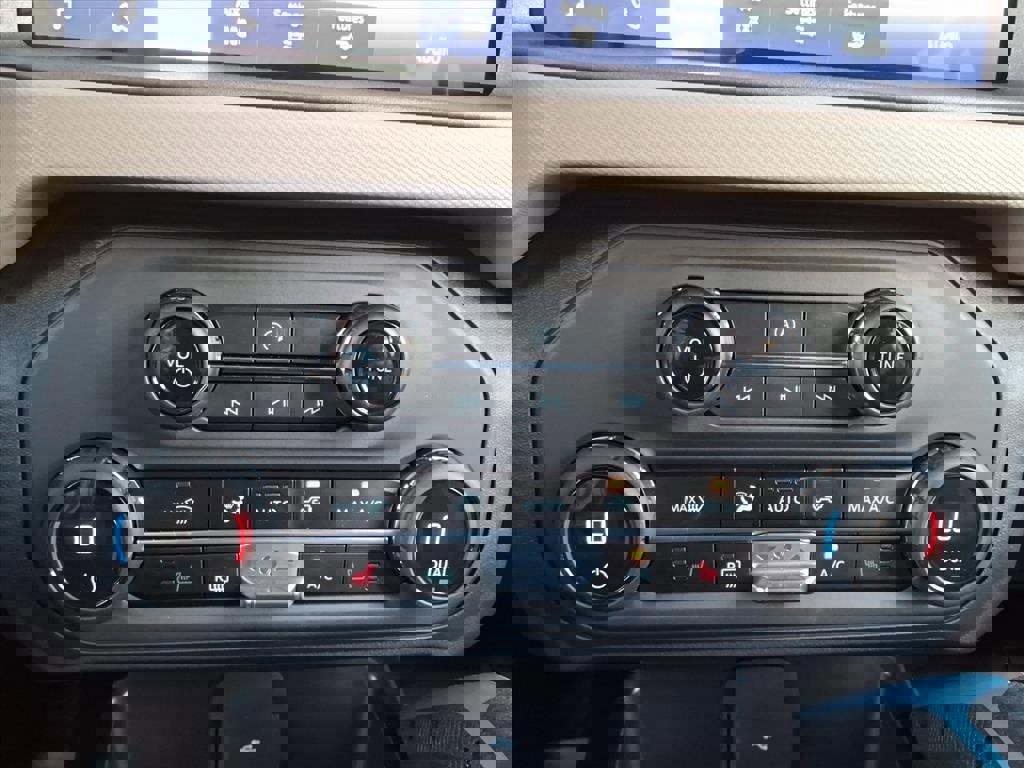 Certified 2024 Ford Bronco Wildtrak image 28