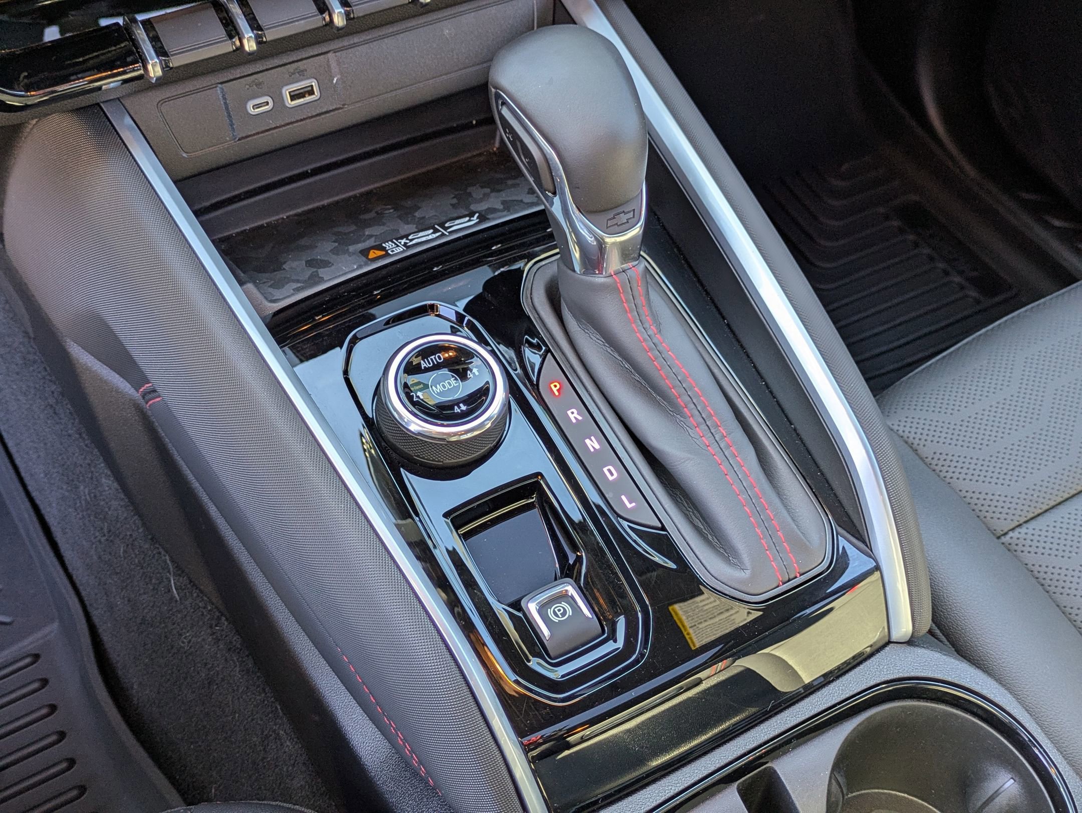 Used 2025 Chevrolet Colorado Z71 w/ Technology Package image 26