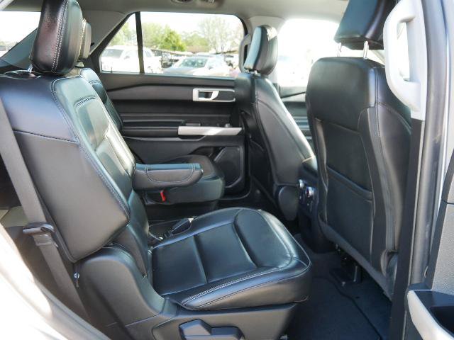 Certified 2021 Ford Explorer XLT w/ Equipment Group 202A AWD/4WD image 14
