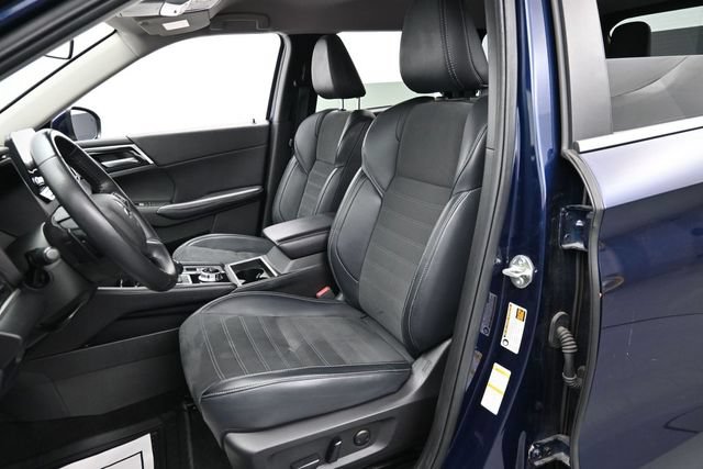 Used 2024 Mitsubishi Outlander SE FWD image 13