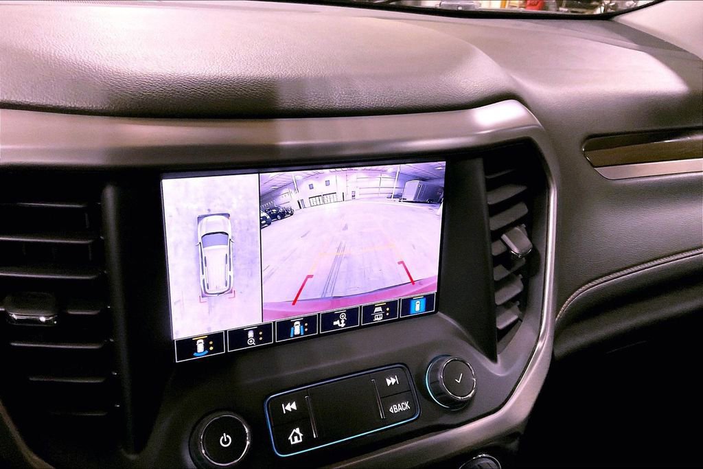 Used 2023 GMC Acadia AT4 w/ Technology Package image 20