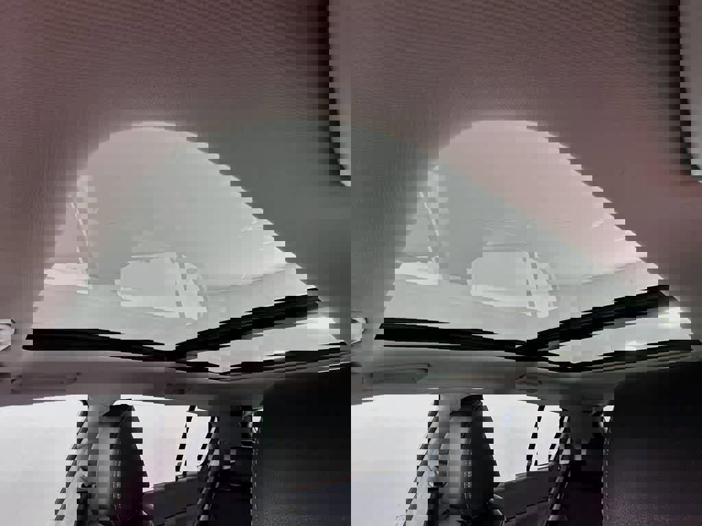 Used 2020 Kia Sportage EX w/ EX Technology Package image 33