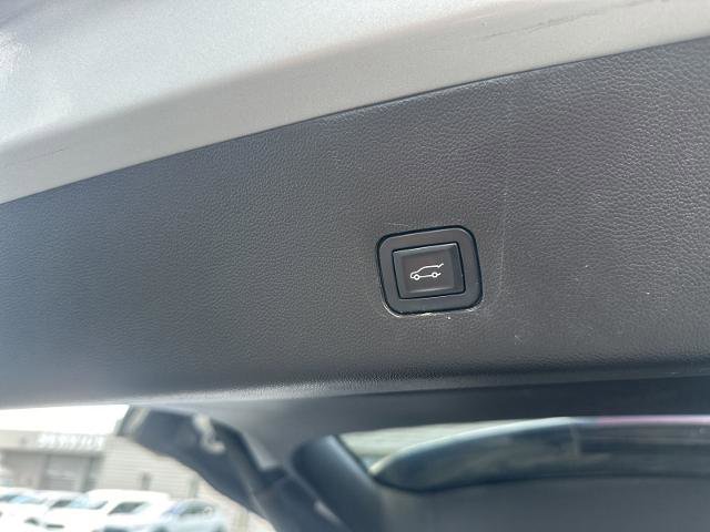 Used 2018 Chevrolet Traverse LT AWD/4WD image 29