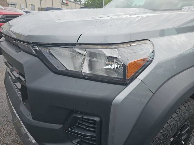 Used 2023 Chevrolet Colorado Trail Boss w/ Technology Package AWD/4WD image 35
