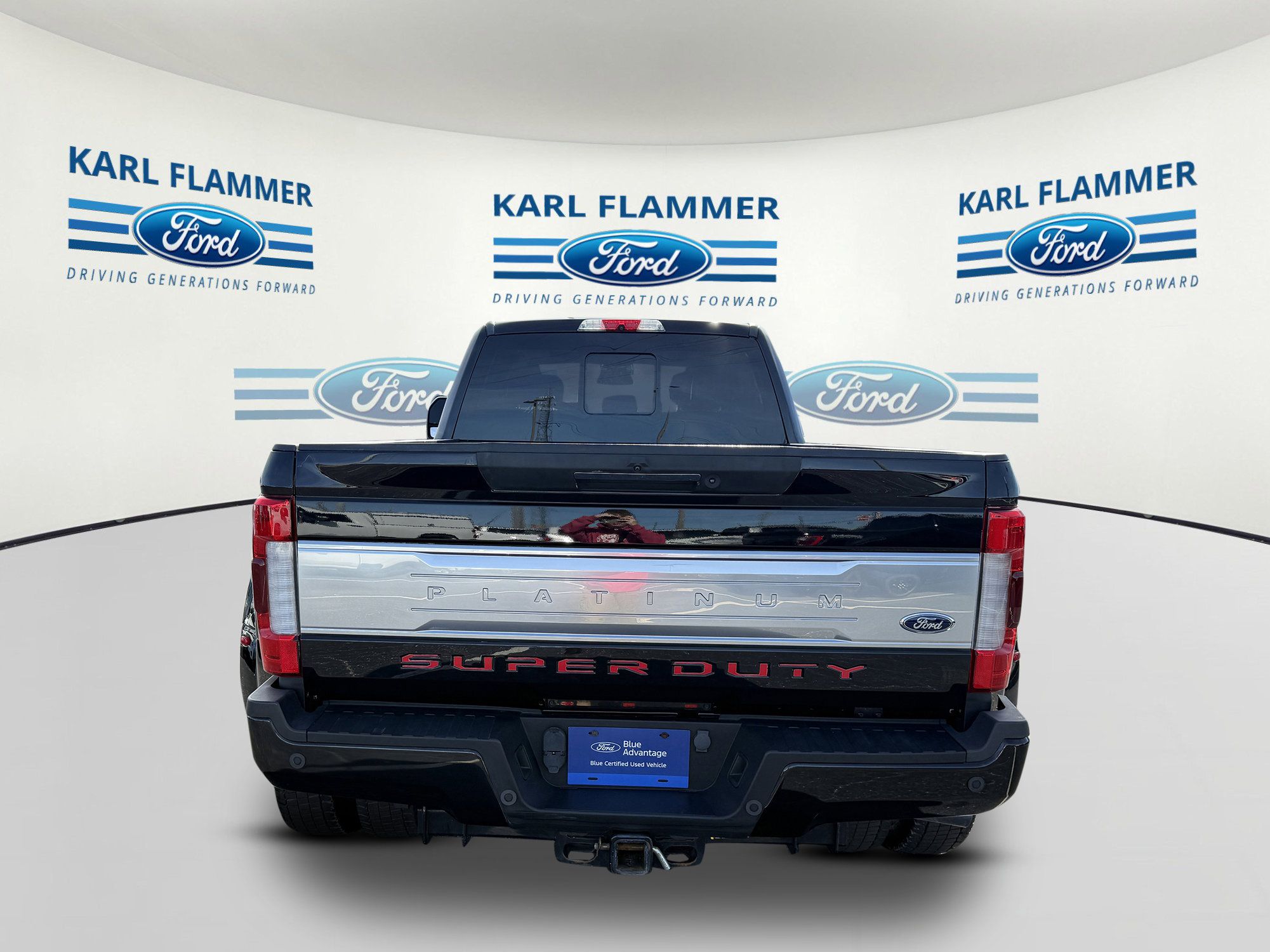 Certified 2019 Ford F450 Platinum w/ Platinum Ultimate Package image 4