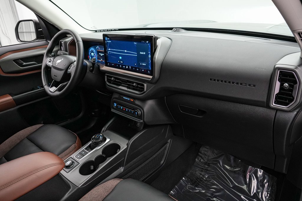 Certified 2025 Ford Bronco Sport Outer Banks w/ Outer Banks Tech Package+ image 28