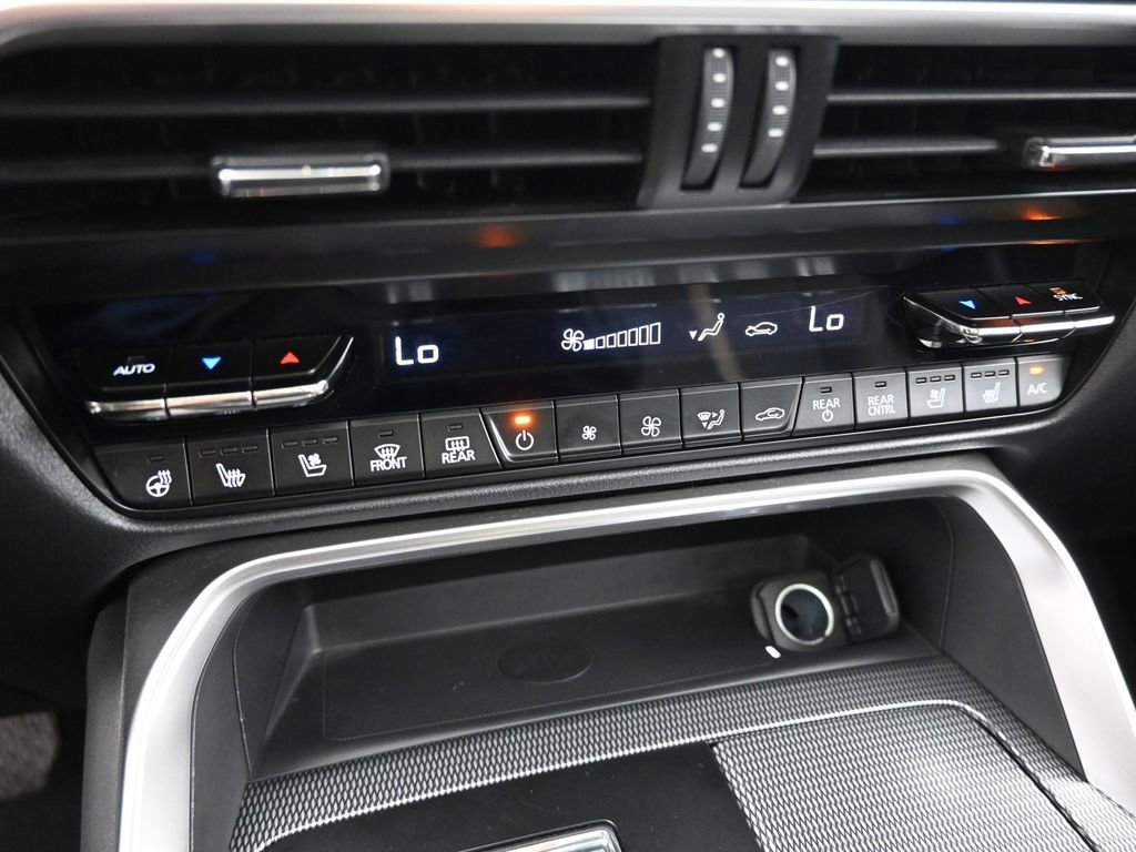 Used 2024 MAZDA CX-90 Plug-In Hybrid w/ Premium Plus image 44