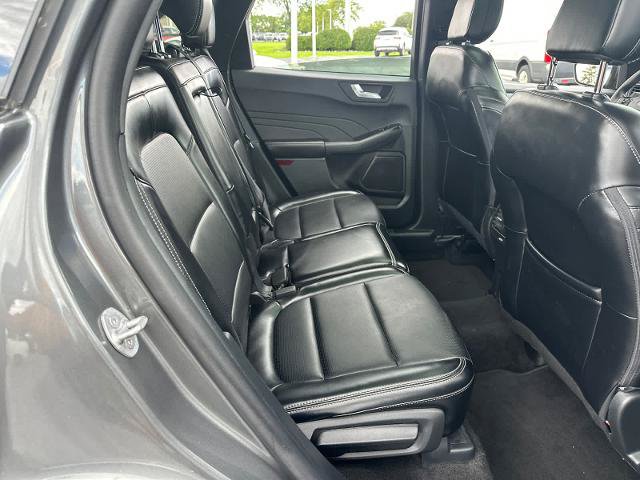 Certified 2025 Ford Escape Platinum AWD/4WD image 31