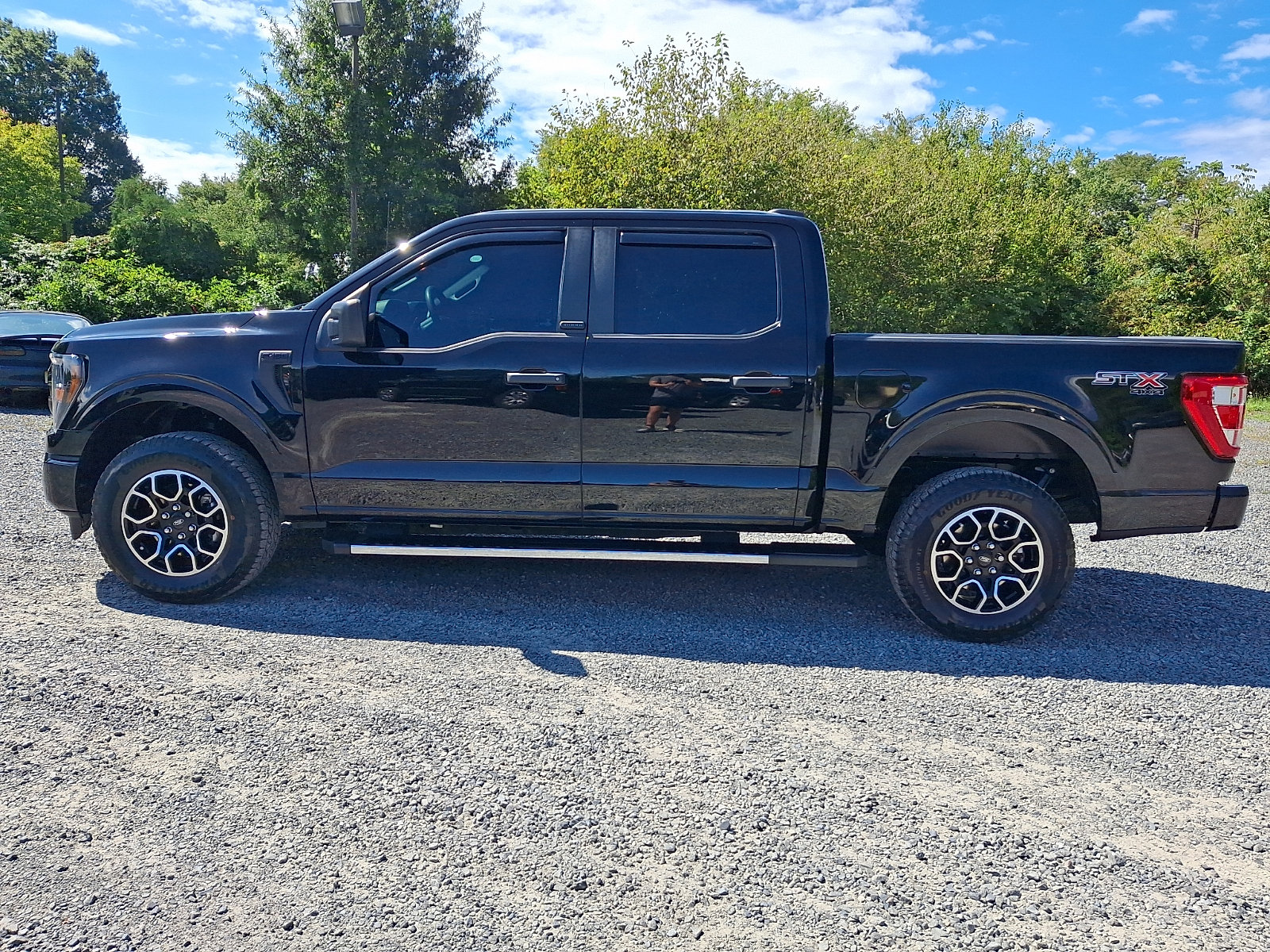 Certified 2023 Ford F150 XL w/ STX Appearance Package AWD/4WD image 4