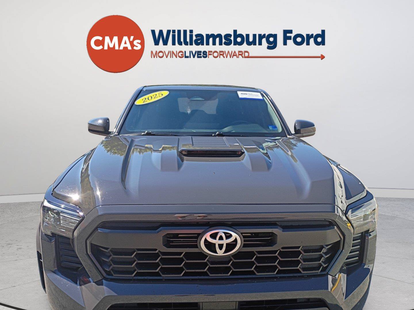 Used 2025 Toyota Tacoma TRD Sport AWD/4WD image 23