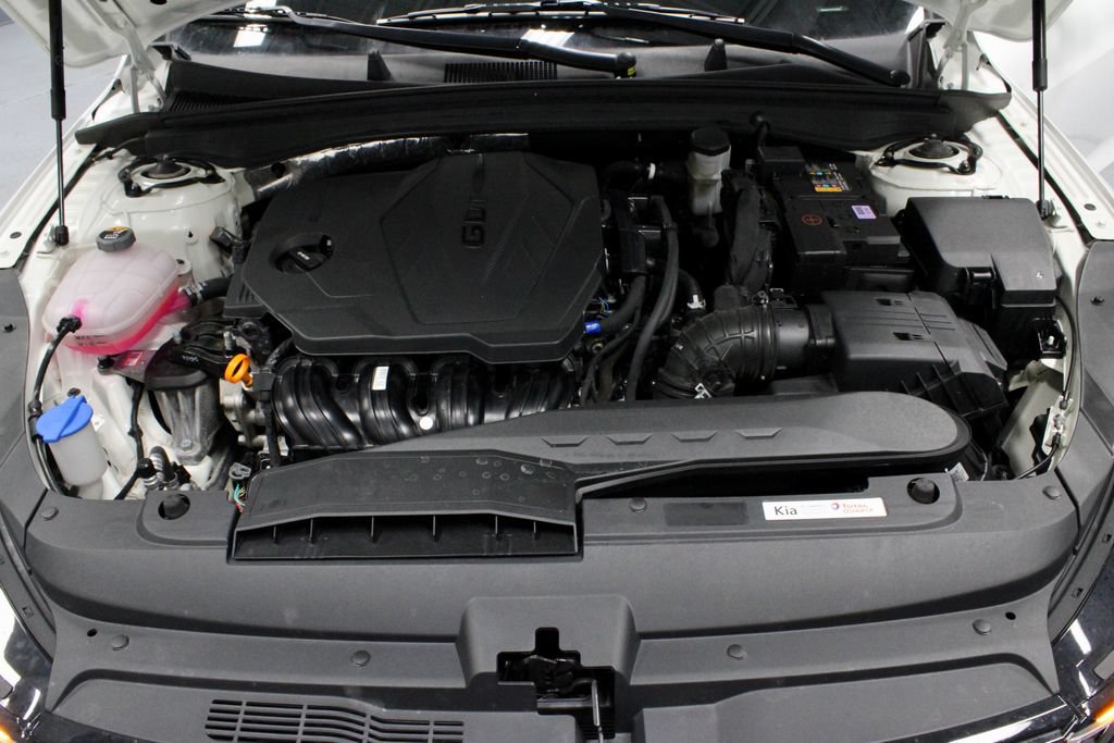 Used 2025 Kia K5 GT-Line w/ GT-Line Premium Package AWD/4WD image 17