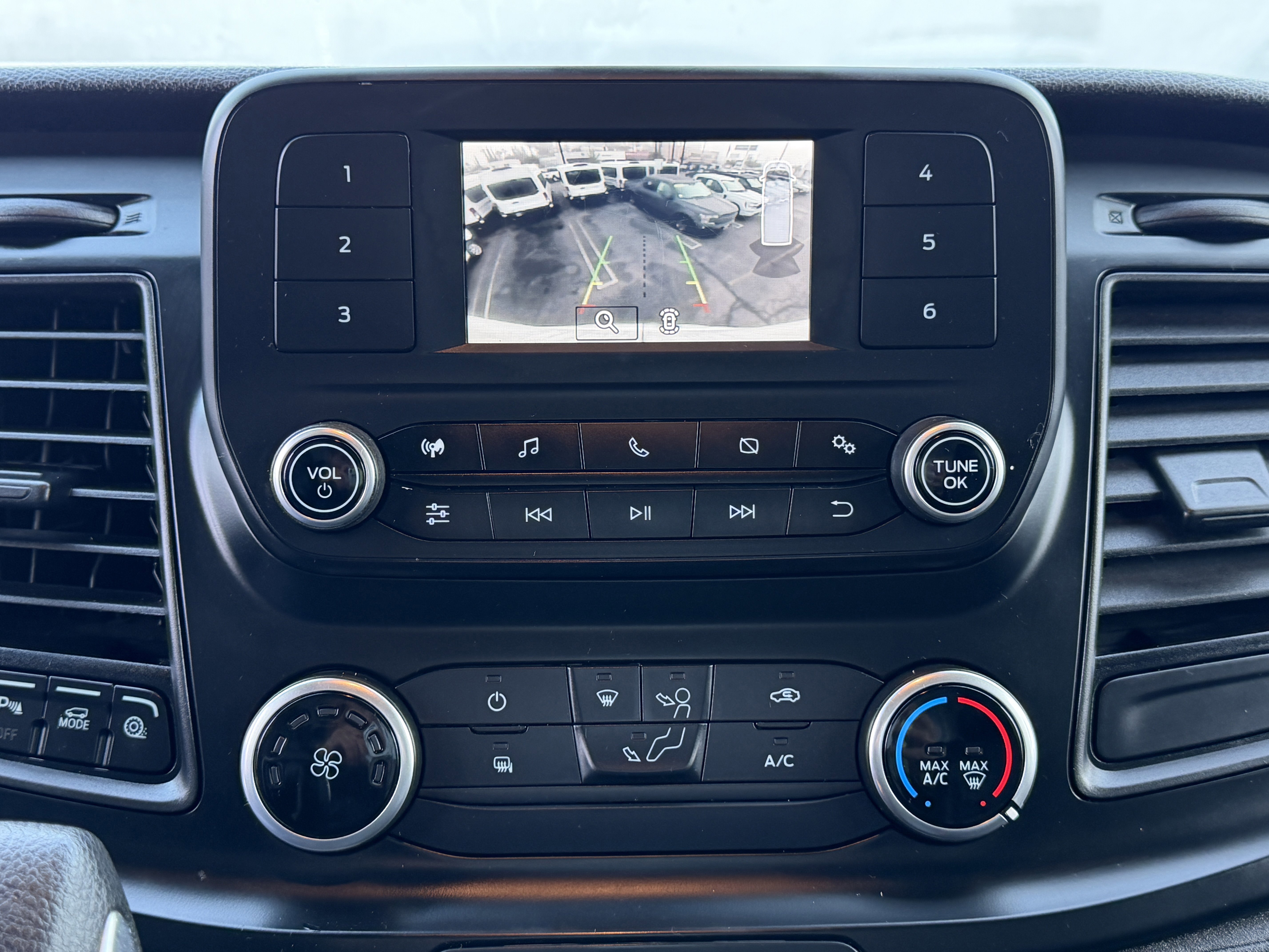 Certified 2020 Ford Transit 350 148 High Roof Extended image 21