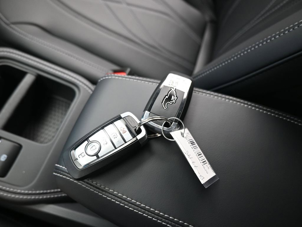 Certified 2025 Ford Mustang Mach-E Select image 18