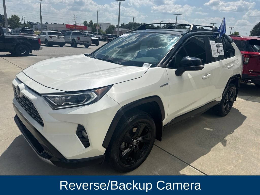 Used 2021 Toyota RAV4 XSE w/ XSE Grade Weather Package AWD/4WD image 4