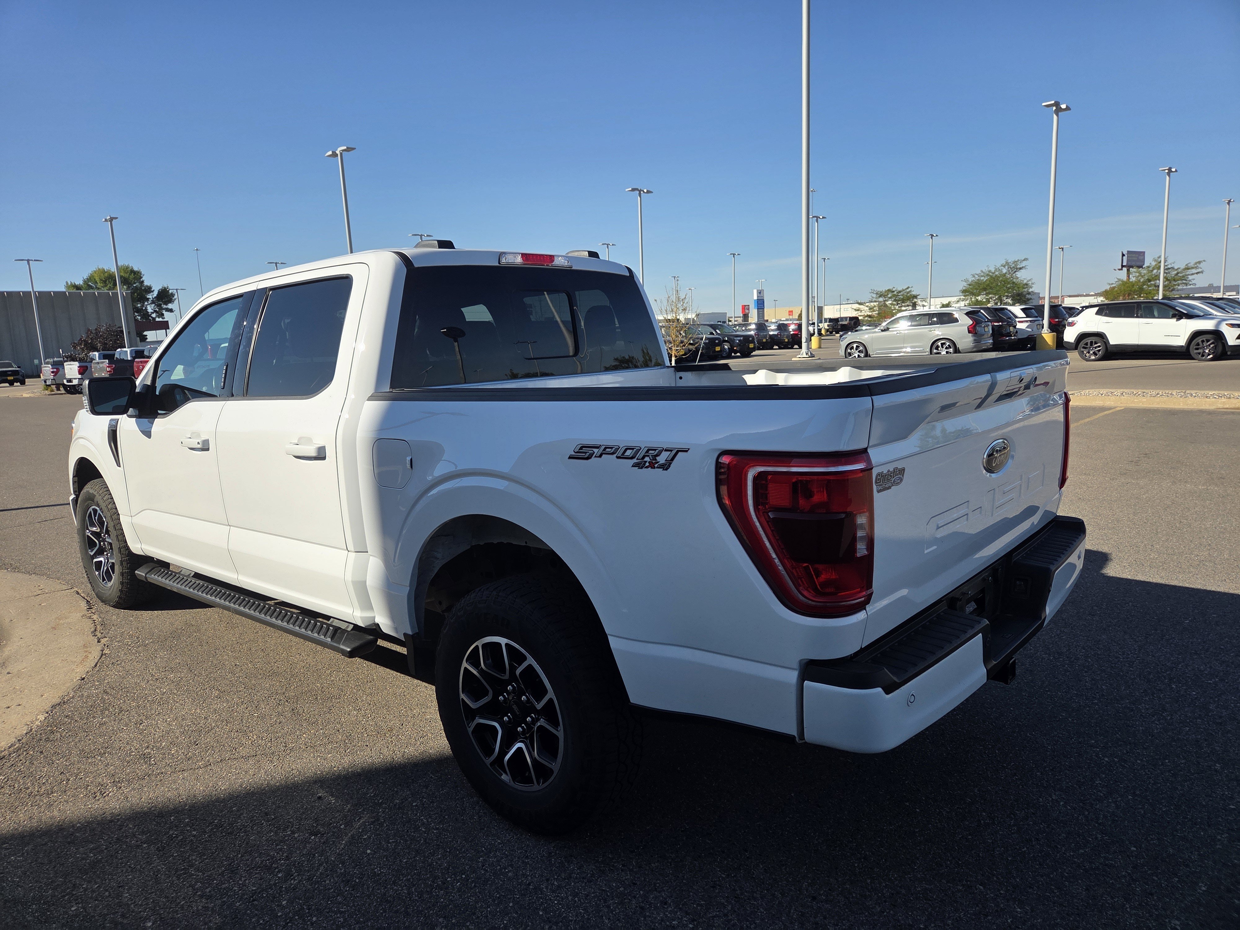 Certified 2022 Ford F150 XLT w/ Equipment Group 302A High AWD/4WD image 4